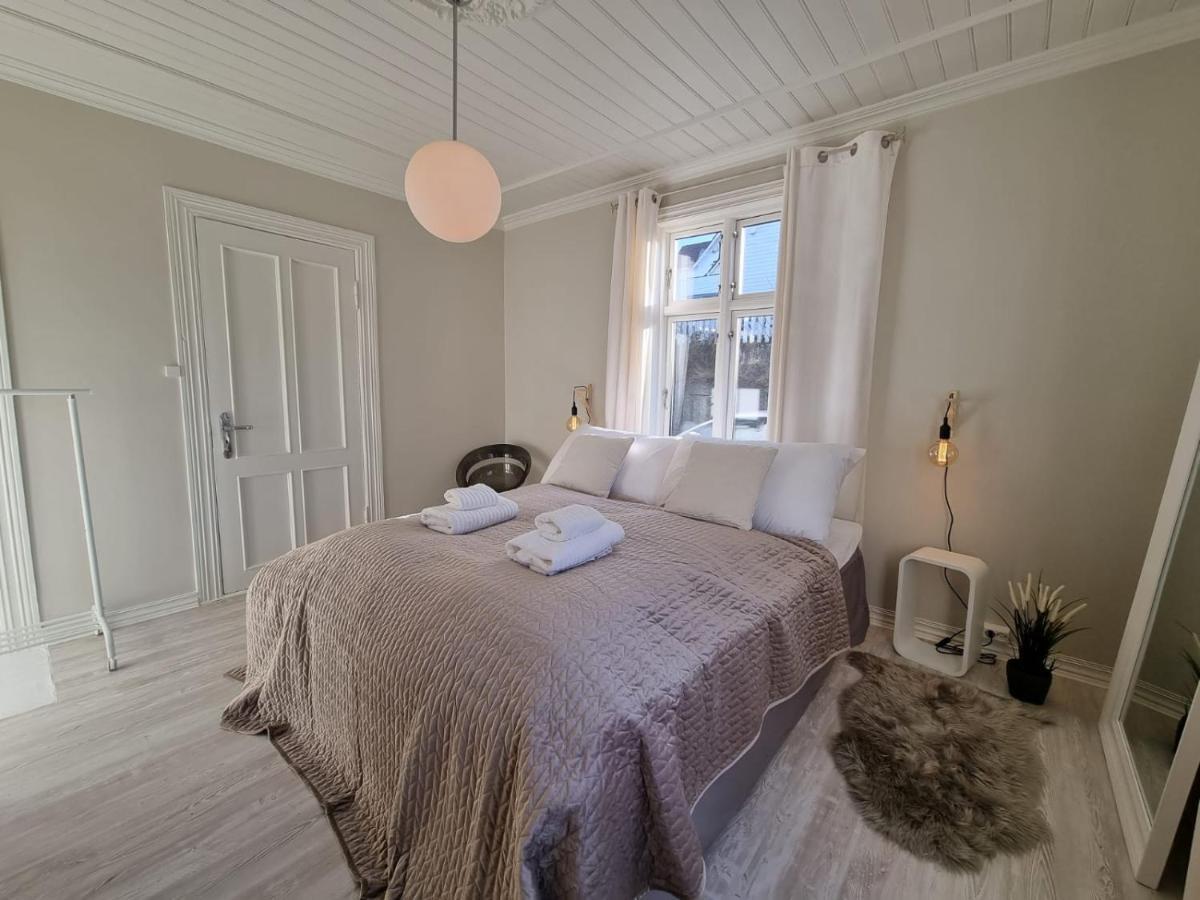 Modern And 2 Bedroom W/king Beds + Free Parking * Stavanger