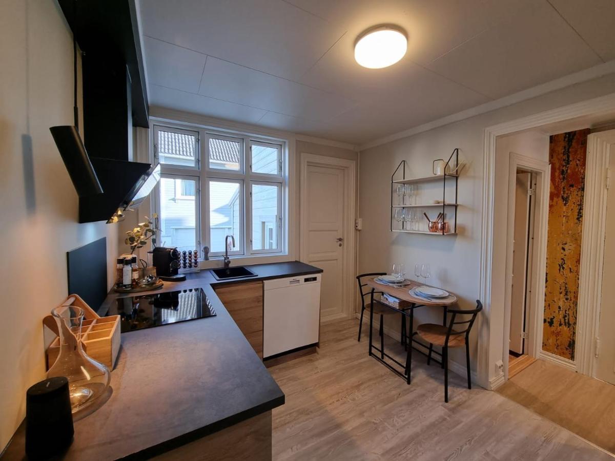 Modern And 2 Bedroom W/king Beds + Free Parking Stavanger