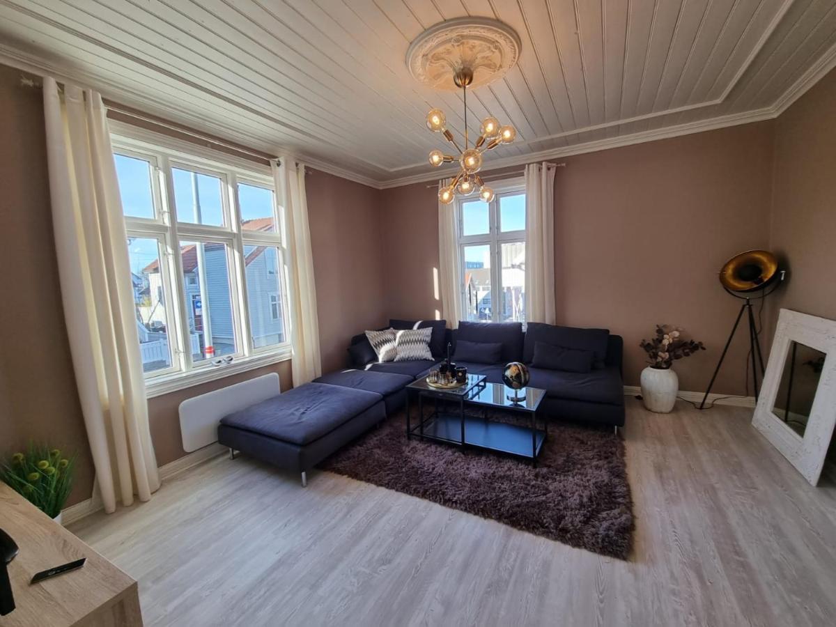 Modern And 2 Bedroom W/king Beds + Free Parking * Stavanger