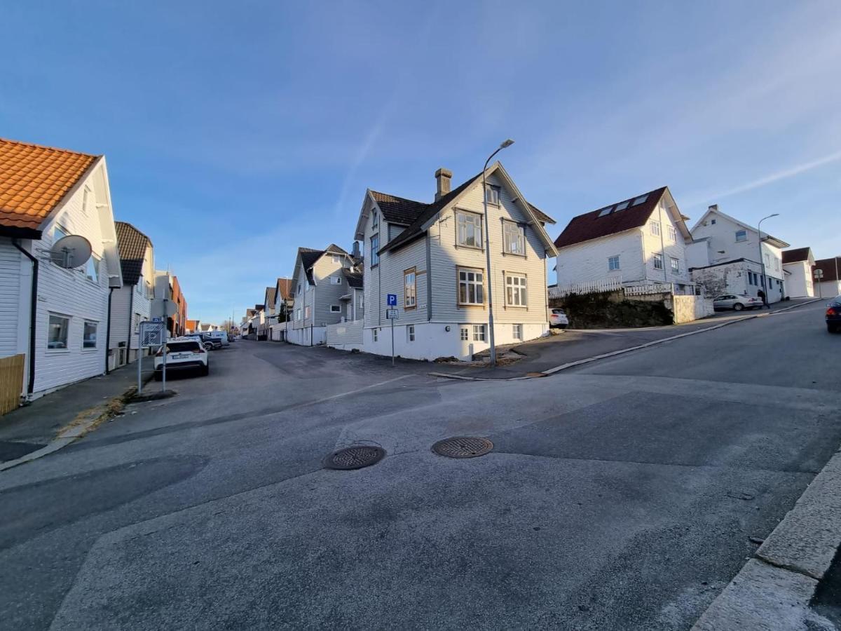 Modern And 2 Bedroom W/king Beds + Free Parking Stavanger